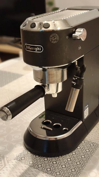 Cafetera DeLonghi Dedica Express