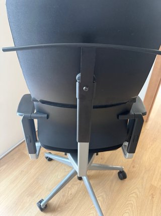 Silla Oficina Steelcase Please 2 Negra + Perchero