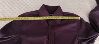 Camisa morada elegante