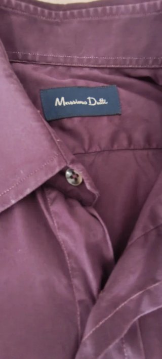Camisa morada elegante