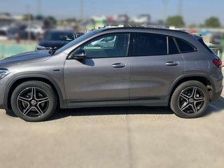 MERCEDES gla