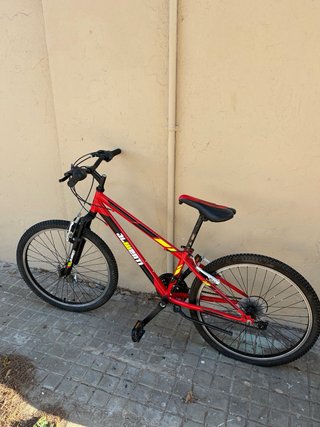 Bicicleta de Montaña Roja