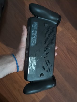 Consola Asus Rog Ally X + Funda + Conector