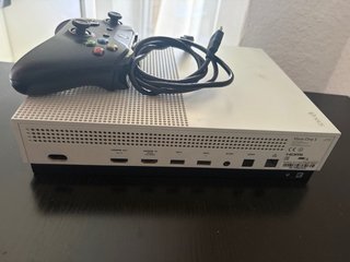Xbox One S Blanca 500GB + Mando