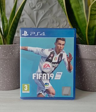 FIFA 18 + FIFA 19 PS4