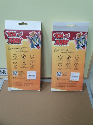 iPhone 14 Pro Lote 2 Fundas Oficiales Tom y Jerry
