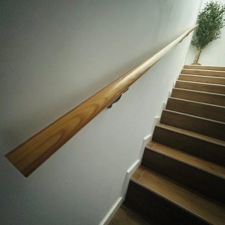 Barandilla posamano madera con soportes 8 metros