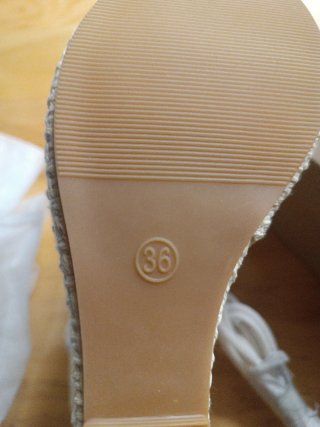 Sandalias cuña blancas