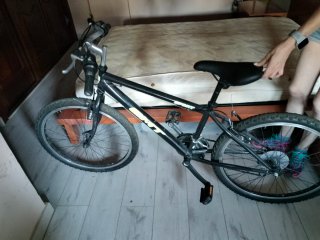 Bicicleta BMX Negra
