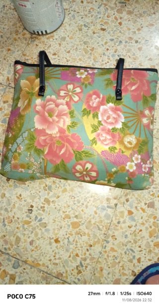 Bolso de mano con estampado floral