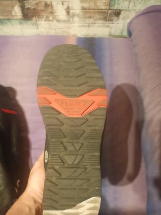Zapatillas Armure Garnet Waterproof Negras.