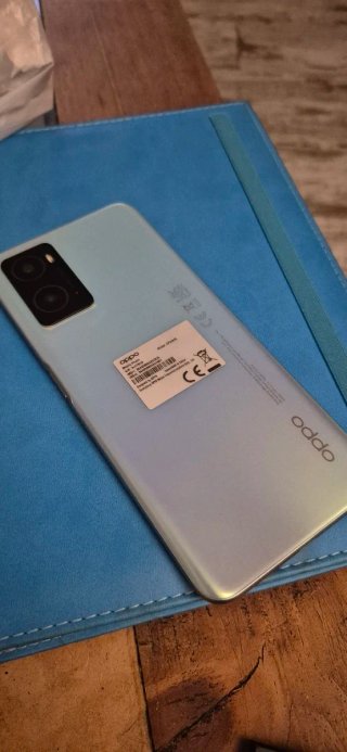 Móvil Oppo A76