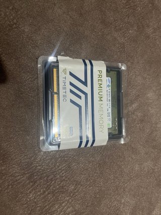 2x Samsung SO-DIMM DDR3 4GB PC3-12800