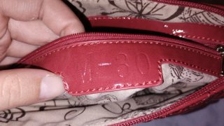 Bolso de mano rojo charol
