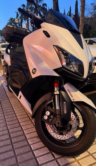 Yamaha Tmax 530 ABS Blanca