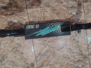Patinete infantil azul y negro