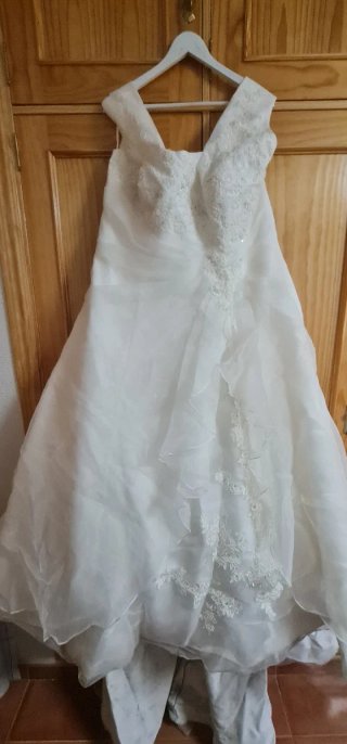 Vestido de Novia Elegante y Romántico