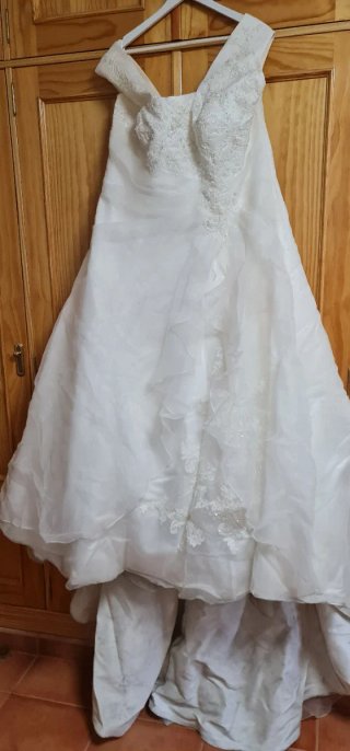 Vestido de Novia Elegante y Romántico