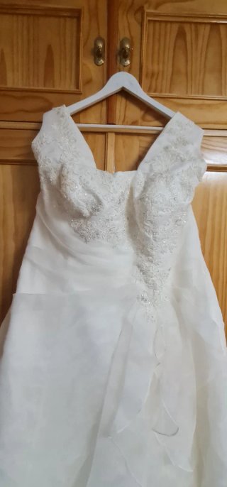 Vestido de Novia Elegante y Romántico