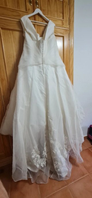 Vestido de Novia Elegante y Romántico