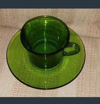 10€ taza+plato. Desayuno. Duralex verde