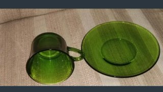 10€ taza+plato. Desayuno. Duralex verde