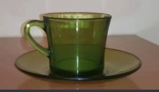 10€ taza+plato. Desayuno. Duralex verde