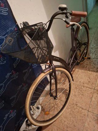 Bicicleta Paseo Mujer Marrón con Cesta