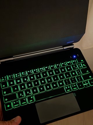 Teclado Earto iPad 11 10ª Gen Magic Keyboard