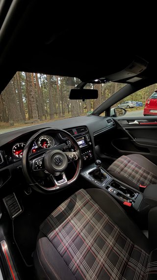 Volkswagen Golf 7 GTI
