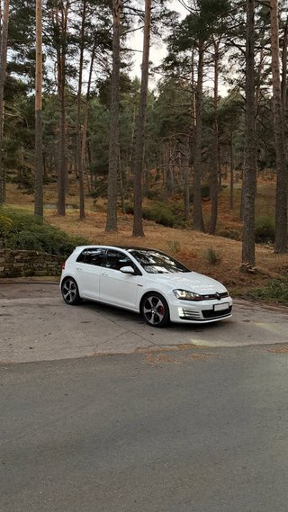 Volkswagen Golf 7 GTI