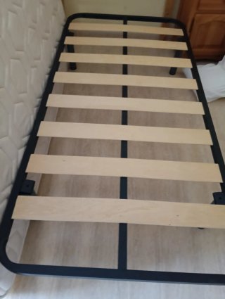 2 Camas de 90 con Mesitas de Noche y sinfonier
