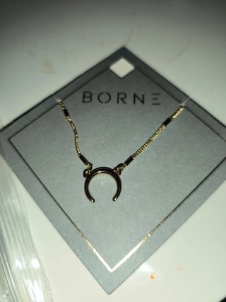 Collar BORNE mujer cuerno luna dorado