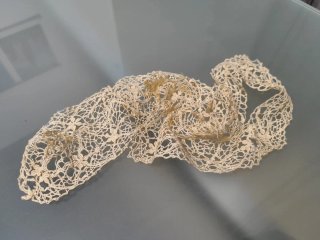 Encaje de bolillos antiguo para pañuelo