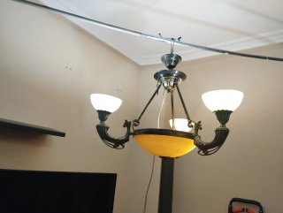 Lámpara antigua de techo
