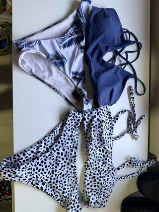 Bikini estampado hojas y lunares