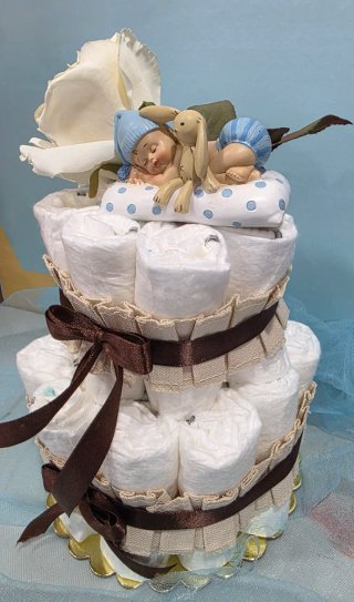 Tarta pañales 2 pisos bebé y flor