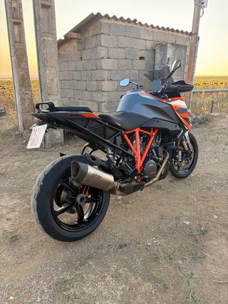KTM 1290 Super Duke GT Gris/Naranja