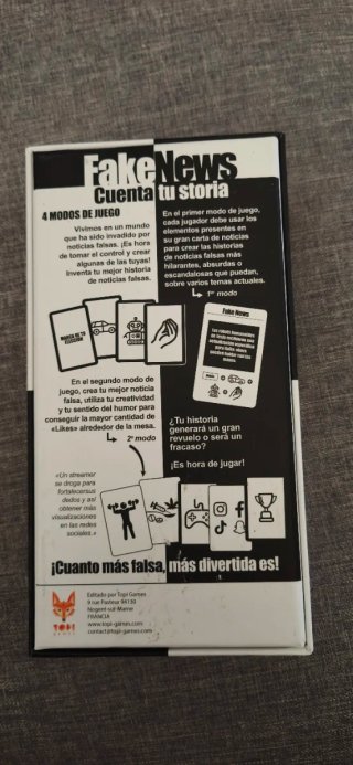 Juego de mesa FAKE NEWS