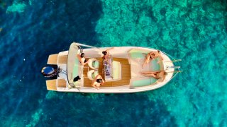 ALQUILER BARCO CON LICENCIA (Giant 600Sport)140CV