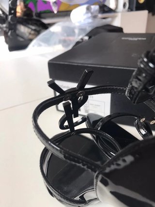 Scarpe Yves Saint Laurent nere lucide n* 38 mai