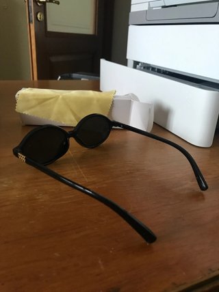 Occhialini da sole neri