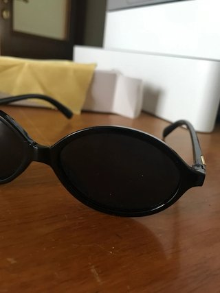 Occhialini da sole neri