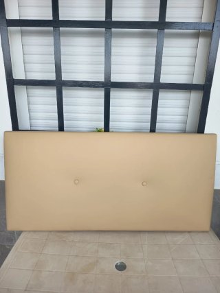 Cabezales de cama beige polipiel de 1,05×0,50cms