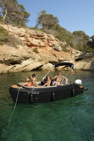 ALQUILER BARCO SIN LICENCIA  (Aqua Yachts590)40CV