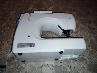Máquina de coser Termozeta inventa100