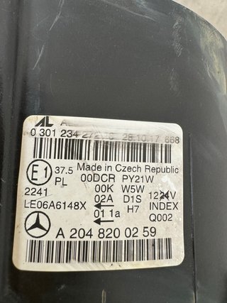 Faro derecho XENON Mercedes W204