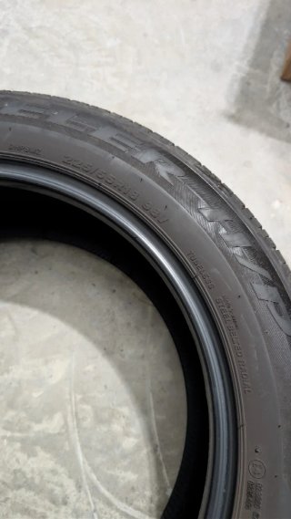 Neumáticos Bridgestone Dueler HP Sport 225/55R18
