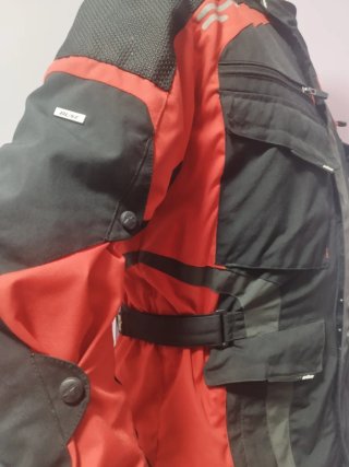 Chaqueta Moto Negra y Roja talla 3XL/58