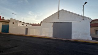Casa de 570m en el centro de fuente alamo